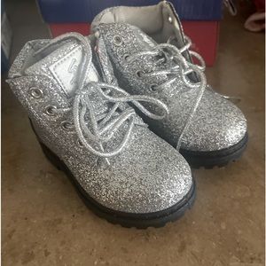 Never worn toddler girl size 7 glitter boots